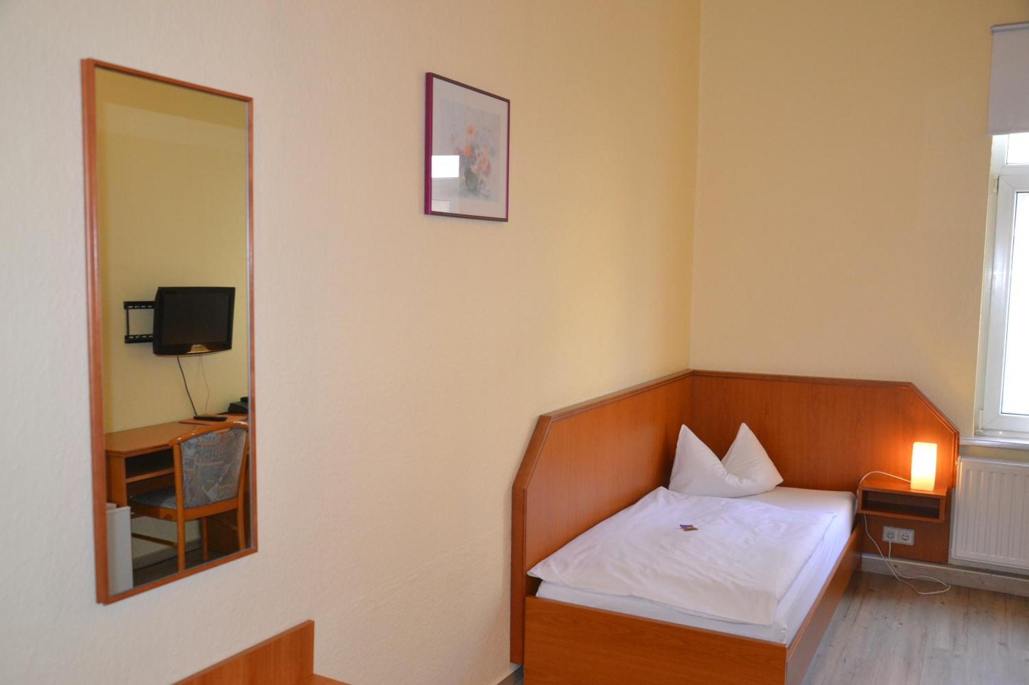 Hotel Thueringer Hof Jéna Szoba fotó